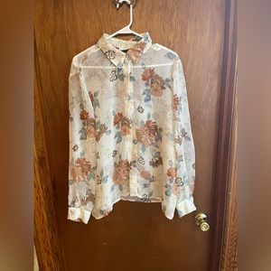 Alfred Dunner Sheer Cream Floral Blouse Very Pretty size 14P
